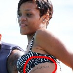 El tatuaje árabe de Rihanna